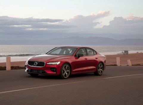 Volvo Cars zavedie na všetkých vozidlách obmedzenie rýchlosti na 180 km/h