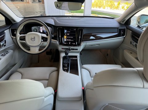 Volvo S90 D4 FWD AT8 INSCRIPTION