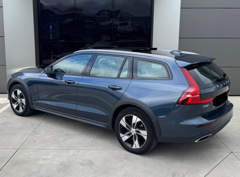 Volvo V60 Cross Country D4 AWD AT8