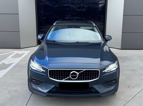 Volvo V60 Cross Country D4 AWD AT8