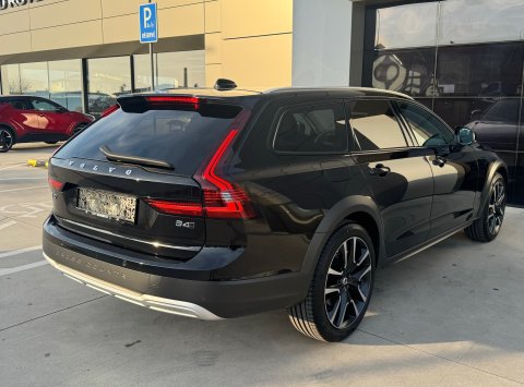 Volvo V90 CROSS COUNTRY PLUS B4 AWD AT8