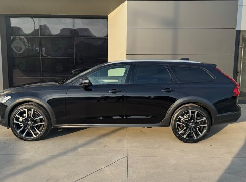 Volvo V90 CROSS COUNTRY PLUS B4 AWD AT8