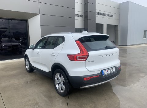 Volvo XC40 T3 AT8 Momentum PRO