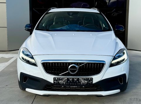 Volvo V40 CROSS COUNTRY T3 PLUS