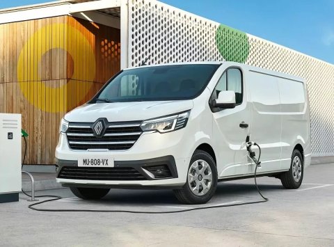 Renault spúšťa predaj úžitkového elektrického Traficu E-Tech